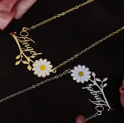 😍🌺Колие с име от бяло цвете
