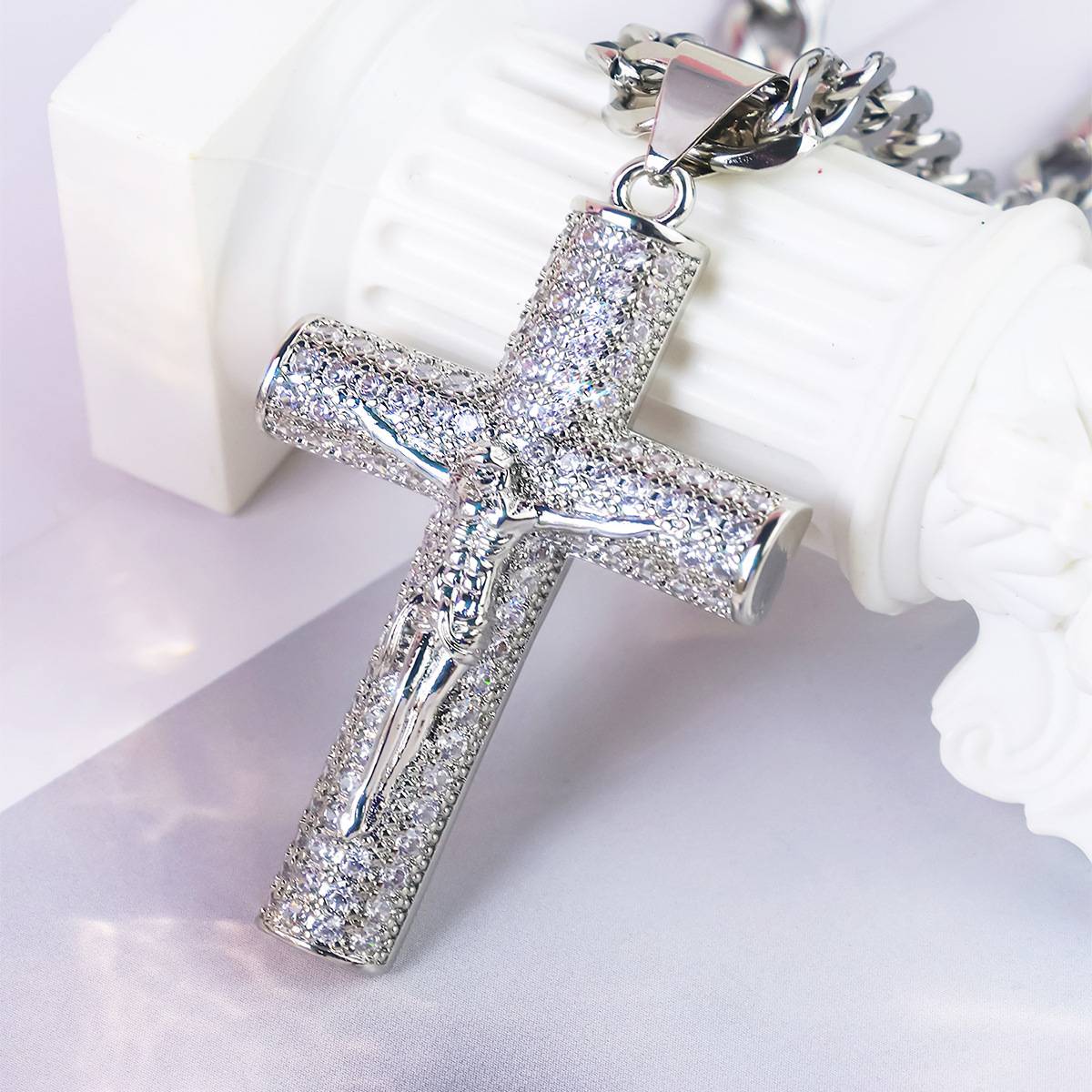 🎁🤞【Купете 1, вземете 1 безплатно】Позлатен циркониев кръст "Вяра за късмет"