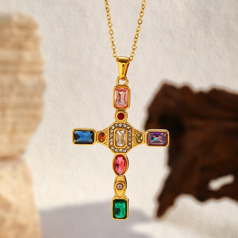 ✝️Колие с висулка с разпятието на Исус