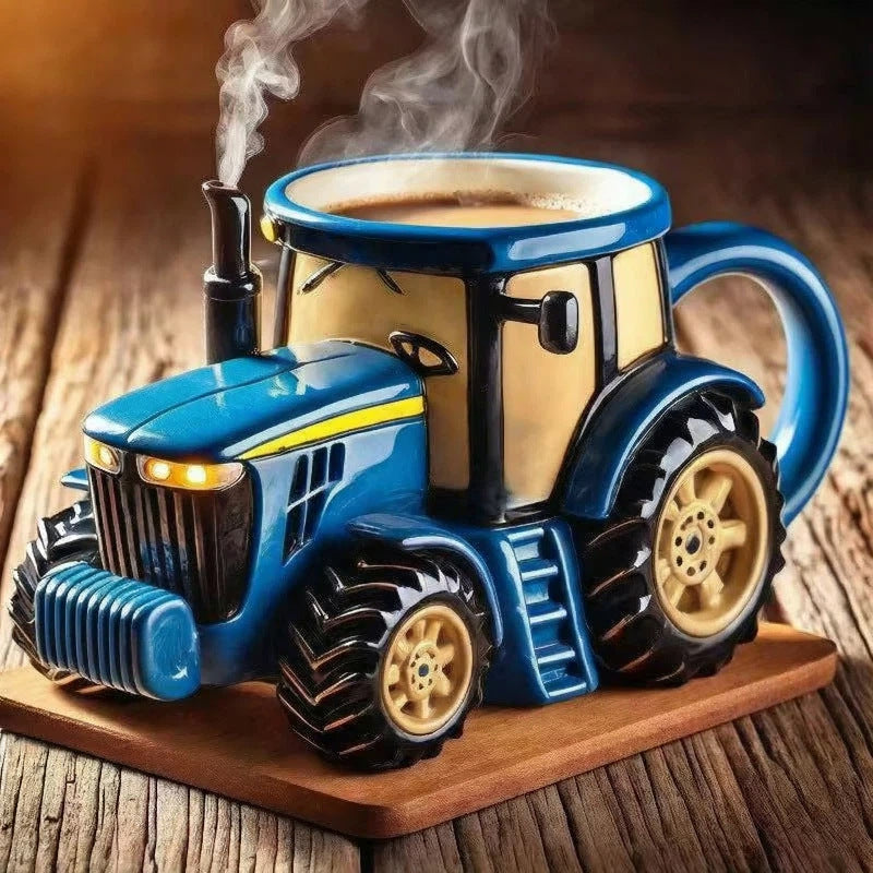 🚜☕ Чаша със селскостопанска техника във формата на ретро трактор