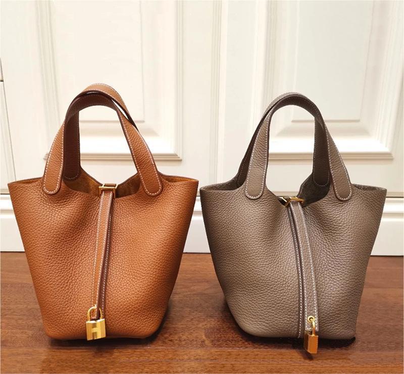 👜 Чанта-кофа от естествена кожа с връзки за закопчаване и мини цип.