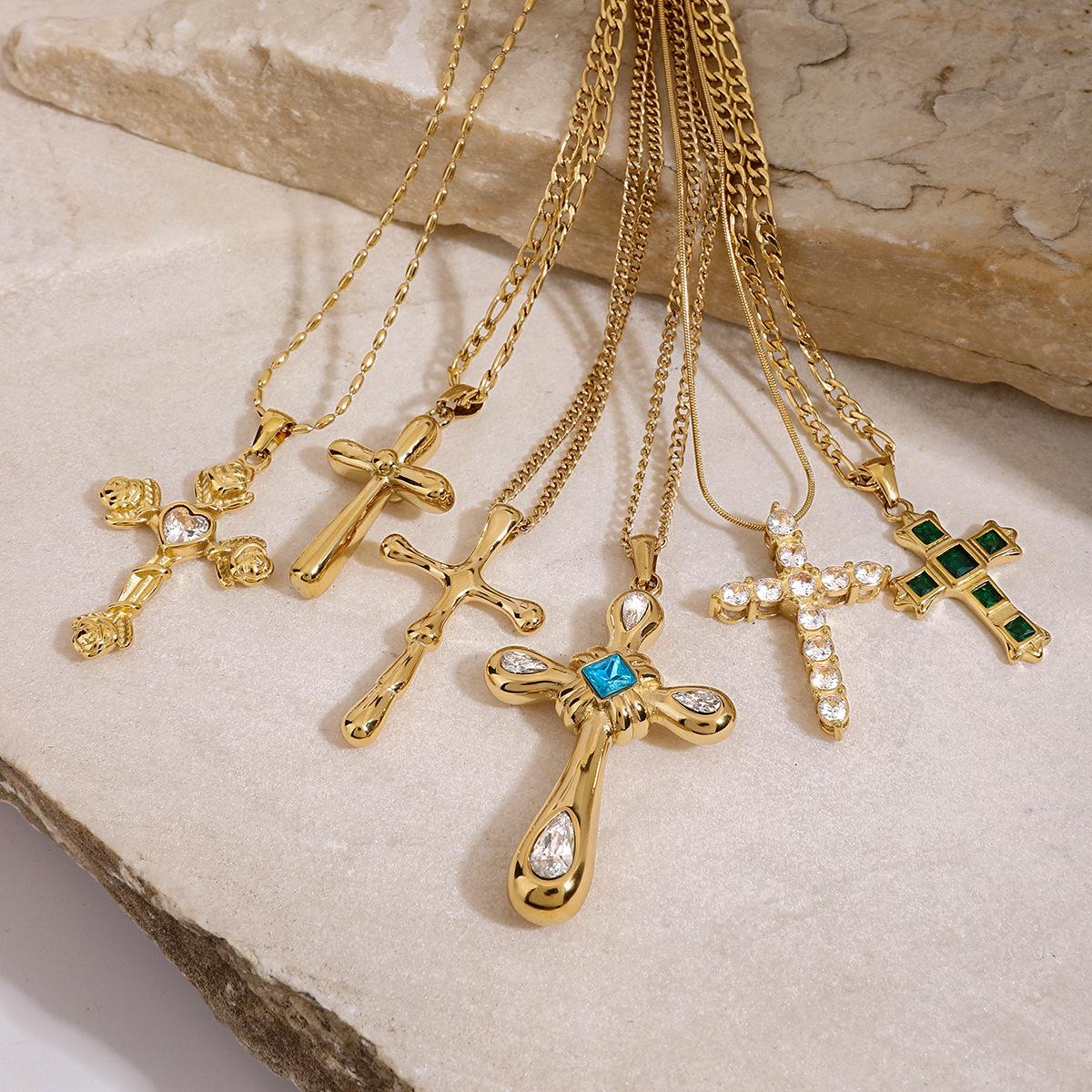 ✝️Колие с висулка с разпятието на Исус