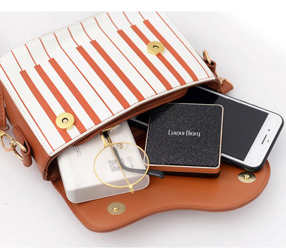 👜🎹 Креативна малка квадратна чанта с бродирана музикална нота